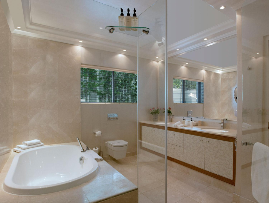 THE CLARENDON BANTRY BAY - SUPERIOR ROOM