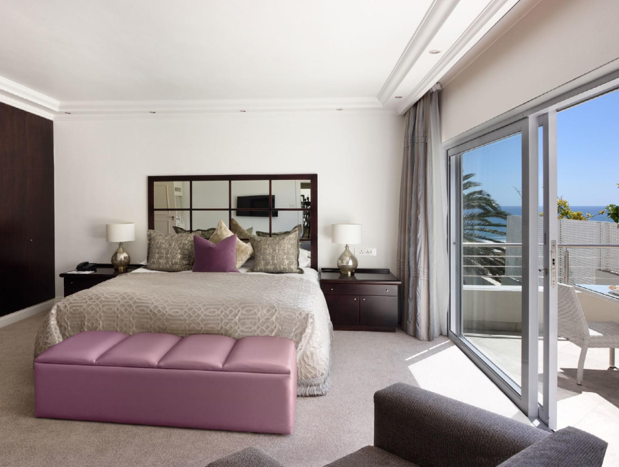 THE CLARENDON BANTRY BAY - SUPERIOR ROOM