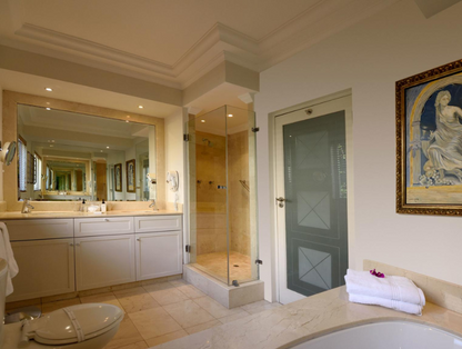 THE CLARENDON BANTRY BAY - SUPERIOR ROOM