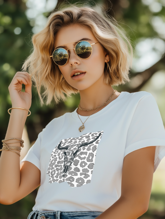 LEOPARD LEGACY FITTED TEE - WHITE